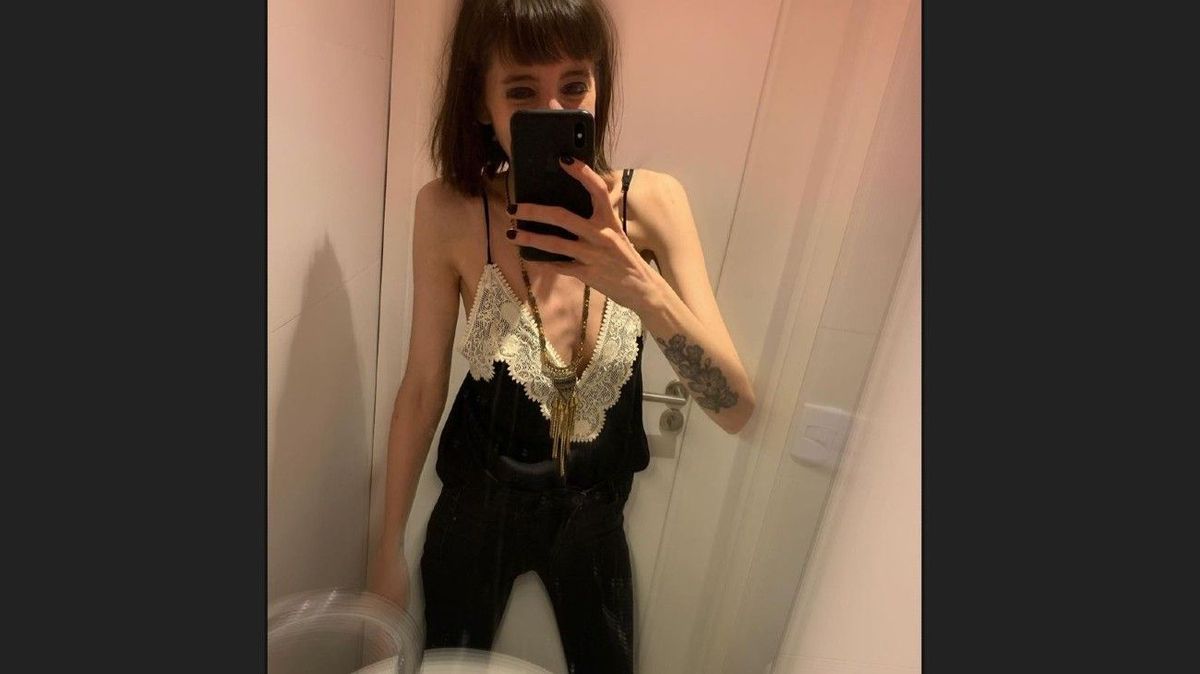 La extrema delgadez de Florencia Kirchner, que se observa claramente en las fotos que public&oacute; la hija de Cristina Kirchner, alarmaron en las redes sociales.