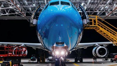 American Airlines introduce el grave problema al que se arriesga Alberto F