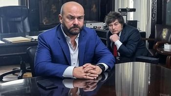 Diego Spagnuolo y Javier Milei según xAI / Grok. Diego Spagnuolo y Javier Milei según xAI / Grok.