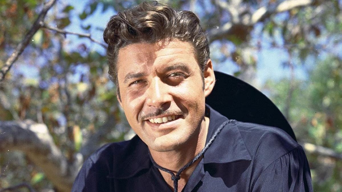 El Zorro en persona, Guy Williams, nació hace 101 años, en Nueva York. Pero se enamoró tanto de Argentina que decidió pasar sus últimos días en Recoleta.