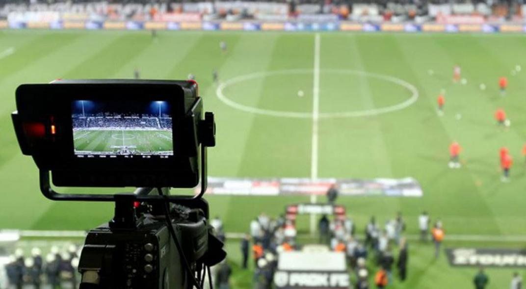 Crisis en el futbol argentino y reunión entre Disney, Turner y la Liga Profesional de Fútbol.