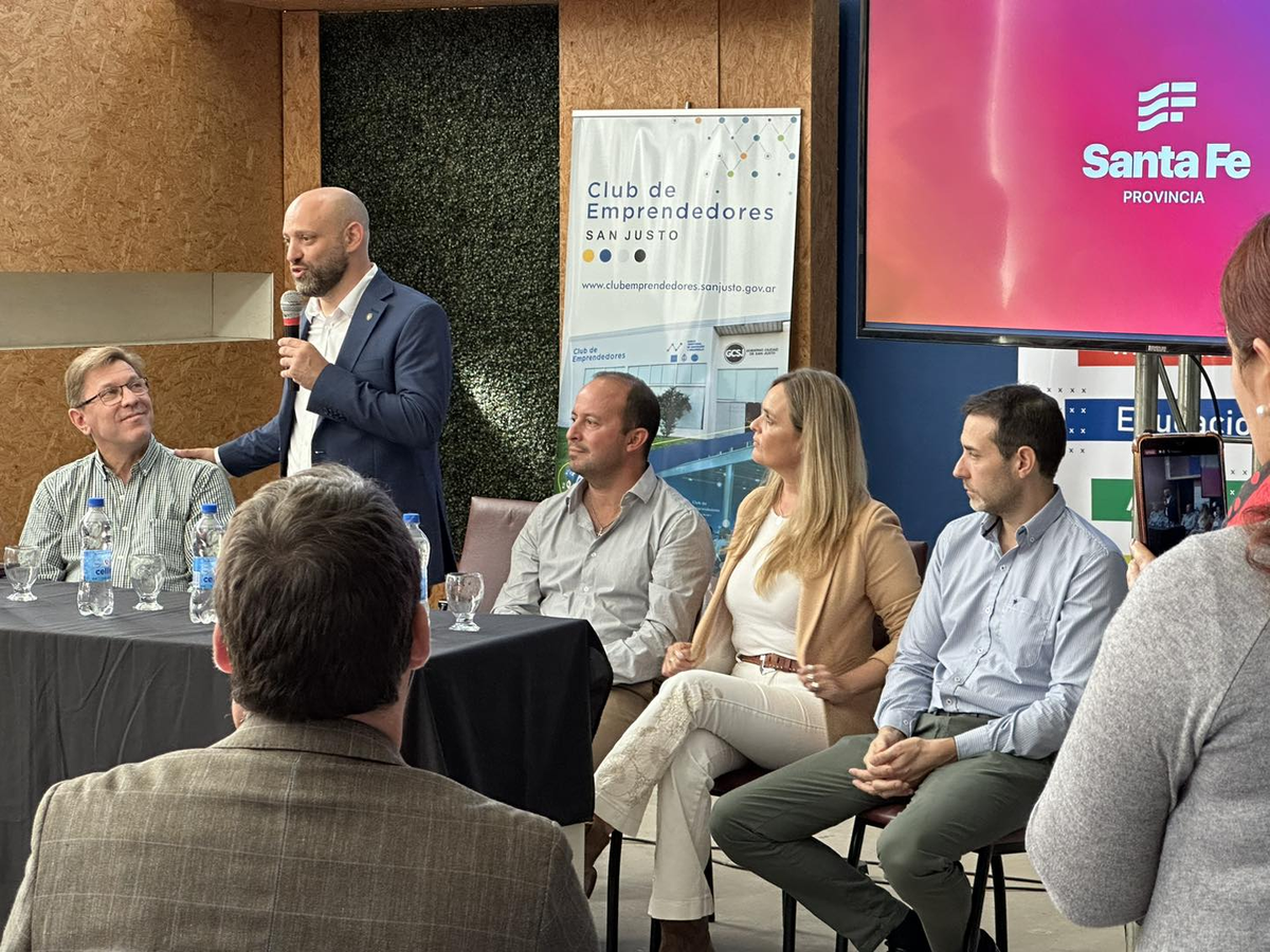 Líneas de financiamiento provincial. Líneas de financiamiento provincial.