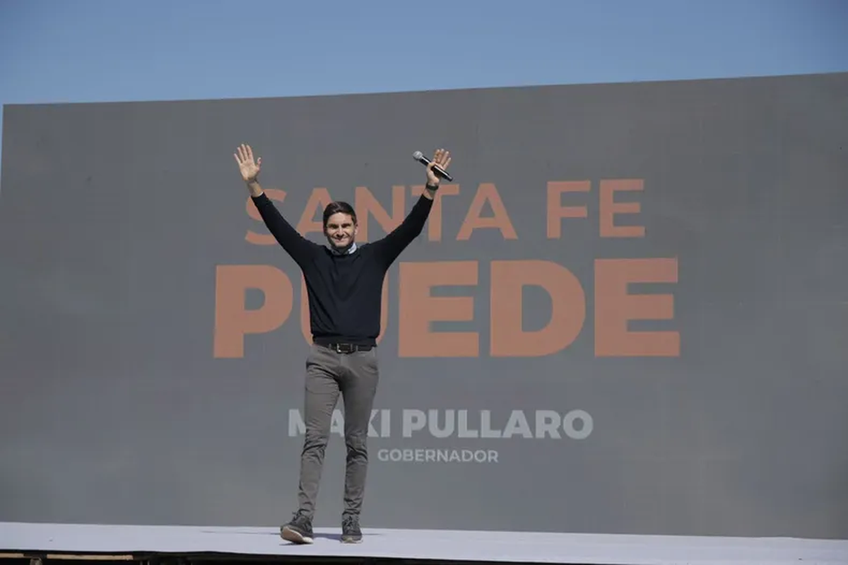 Maximiliano Pullaro, gobernador electo de Santa Fe, con la mirada puesta al 10 de diciembre por su ascenso a la Casa Gris. Maximiliano Pullaro, gobernador electo de Santa Fe, con la mirada puesta al 10 de diciembre por su ascenso a la Casa Gris. 
