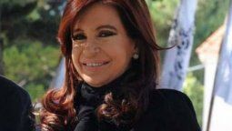 altText(Nueva lluvia de tuits de Cristina (¿con síntomas de amnesia selectiva?))}