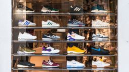 El outlet con zapatillas a precios únicos. El outlet con zapatillas a precios únicos.