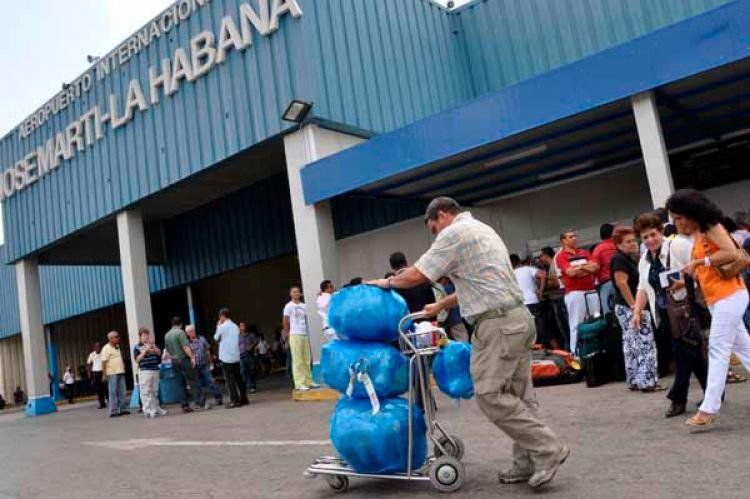 importaciones de viajeros en cuba.jpg