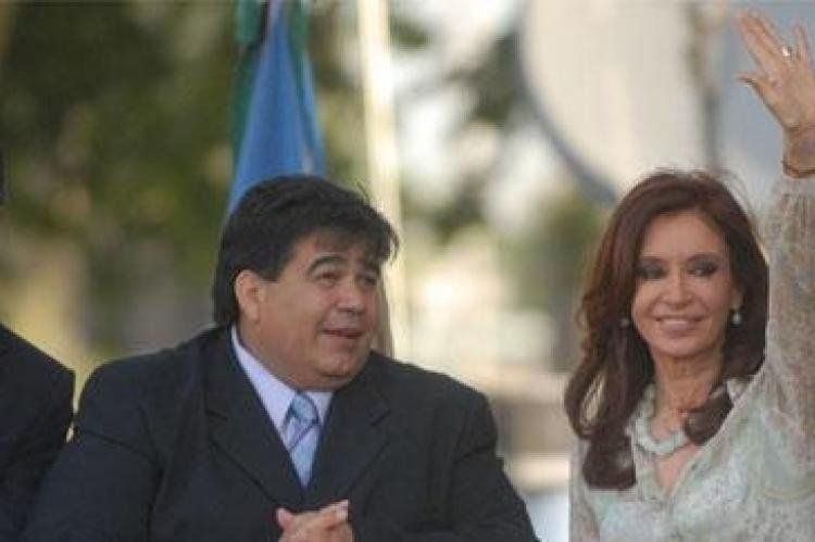 Daniel Scioli, Mario Ishii y Cristina Fernández.