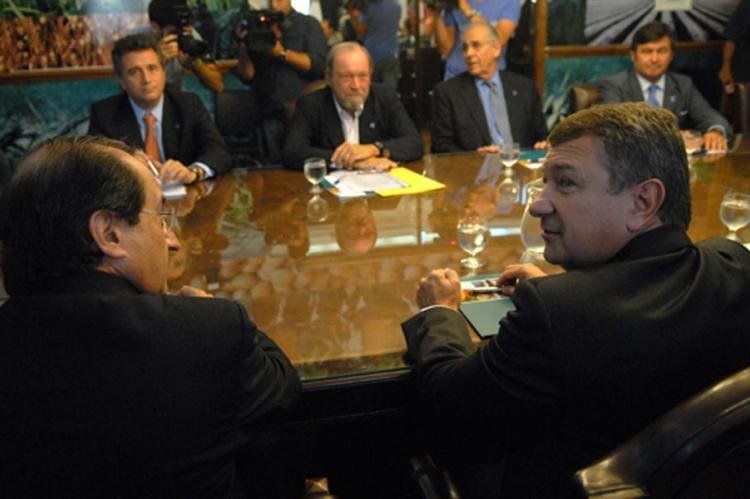 No se repetirá una foto con Biolcati, según el ministro Yahuar.