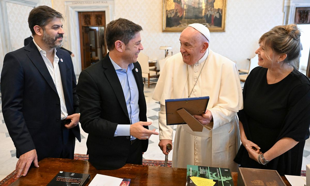 Papa Francisco con Axel Kicillof, Carlos Bianco&nbsp;y Cristina &Aacute;lvarez Rodr&iacute;guez.