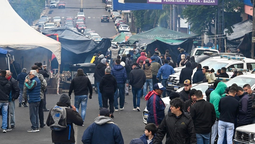 Día 12 de una protesta en Misiones, que ayer terminó con tiros al aire frente a la Gobernación.
