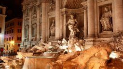 La Fontana di Trevi, ícono barroco de Roma y final del acueducto Aqua Virgo, en el centro del debate tras la implementación del acceso pago a su cuenca principal. La Fontana di Trevi, ícono barroco de Roma y final del acueducto Aqua Virgo, en el centro del debate tras la implementación del acceso pago a su cuenca principal.
