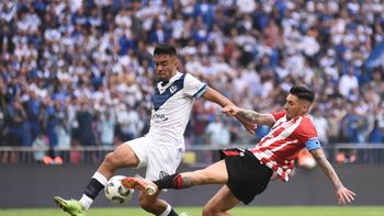 Vélez y Estudiantes se disputaron la gloria del fútbol argentino en la última Copa de la Liga. Finalmente, el Pincha se quedó con el título.