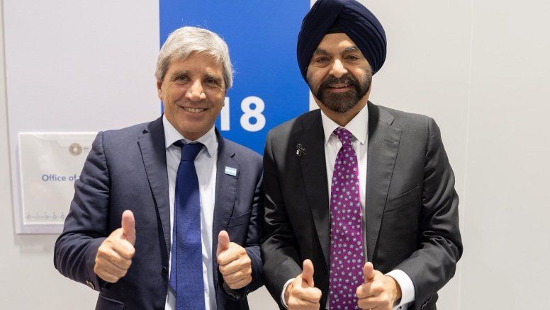 Mientras Caputo 'pasa la gorra', el Riesgo País vuelve a superar los 600 puntos