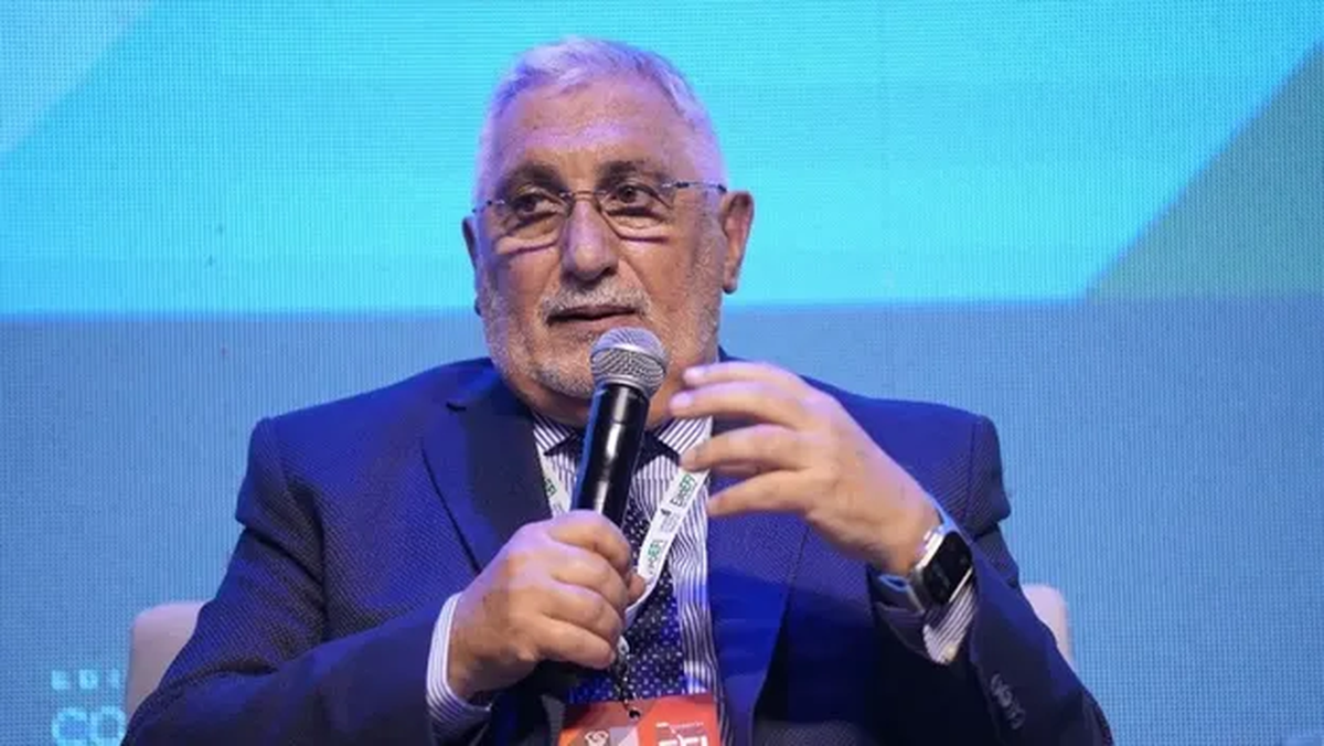 El presidente de la Asociación Empresaria de Rosario y de Came, Ricardo Diab, sostuvo que el sector acumula 12 meses consecutivos de baja en las ventas. El presidente de la Asociación Empresaria de Rosario y de Came, Ricardo Diab, sostuvo que el sector acumula 12 meses consecutivos de baja en las ventas. 