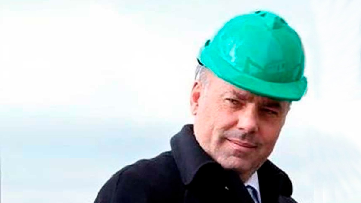 Juan Manuel Ondarcuhu es el dueño de la empresa. Juan Manuel Ondarcuhu es el dueño de la empresa.