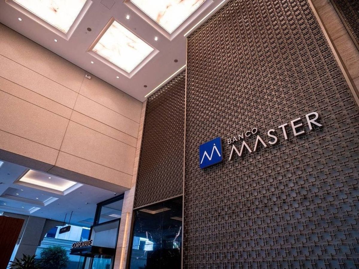 Liquidado Banco Master, en Brasil, cisne negro para los Bolsonaro. Liquidado Banco Master, en Brasil, cisne negro para los Bolsonaro.
