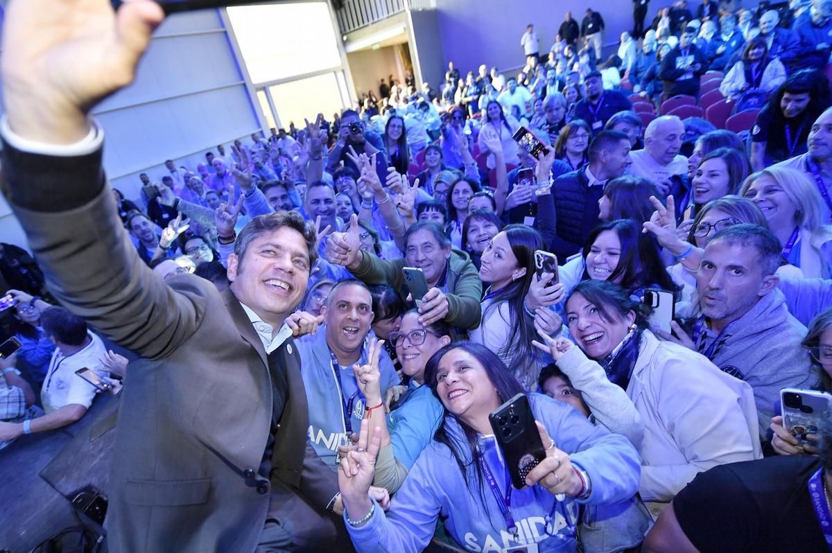 Axel Kicillof en La Falda (Córdoba).