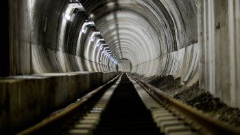 Subte: crisis por la alta tarifa y el deficiente servicio de Emova a 25 años del inicio de la línea H