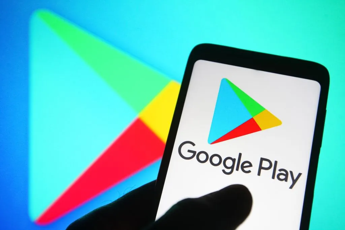 Google Play va a permitir actualizar e instalar hasta tres aplicaciones a la vez. Google Play va a permitir actualizar e instalar hasta tres aplicaciones a la vez.