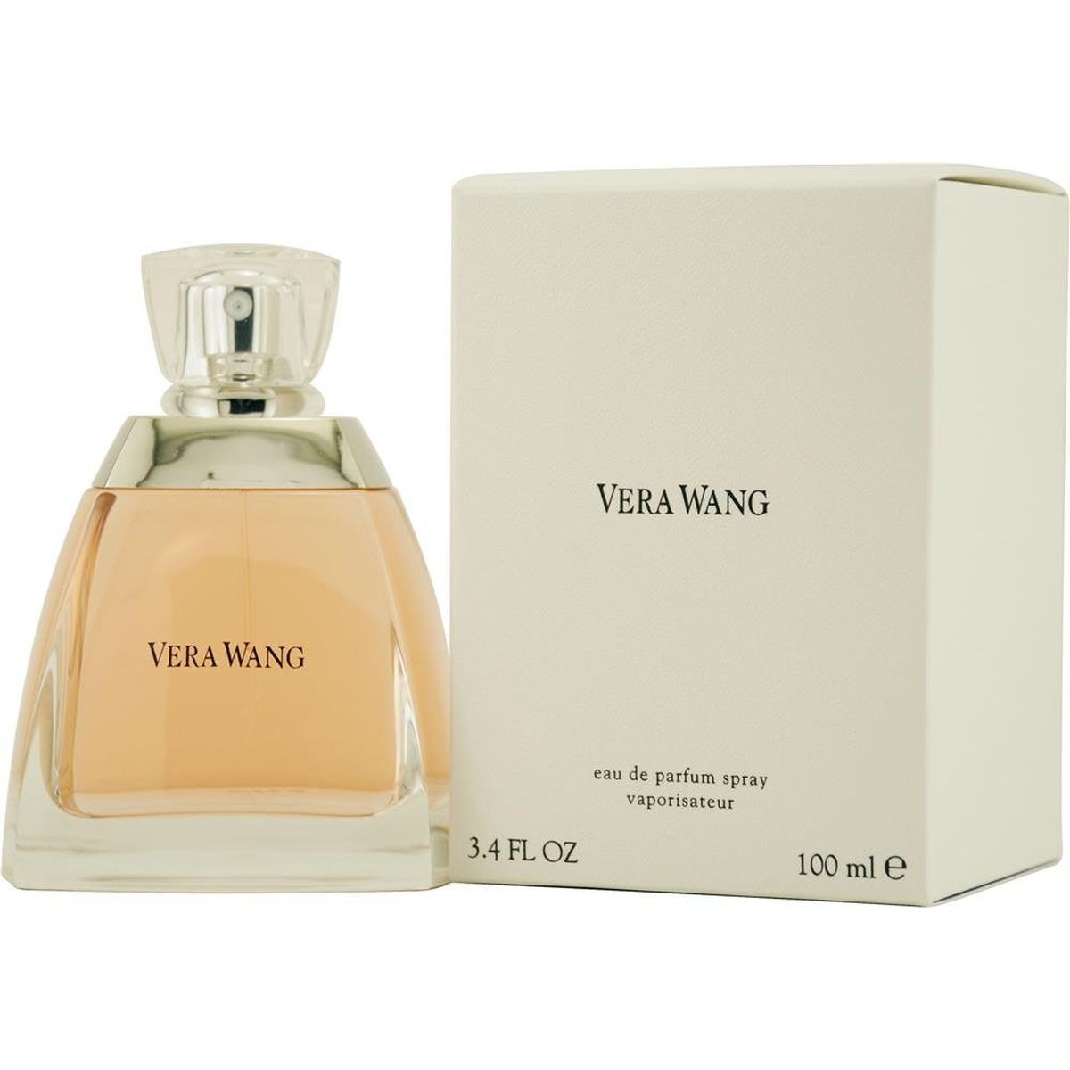 Una línea de perfumes que lleva su marca, pero inspira fantasías como que se trata de un elixir de la juventud eterna. Una línea de perfumes que lleva su marca, pero inspira fantasías como que se trata de un elixir de la juventud eterna.