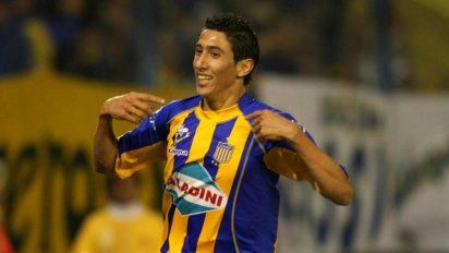 'El Fideo' Di María con los tapones de punta contra Angelici