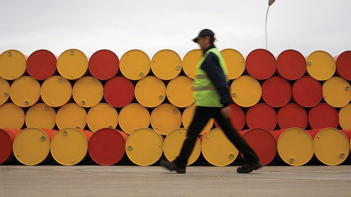 Tecpetrol pretende producir 70.000 barriles por día a mitad de 2027. Tecpetrol pretende producir 70.000 barriles por día a mitad de 2027.