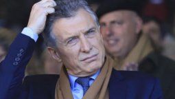 altText(Macri busca compartir responsabilidades pero, según el 66%, él es el responsable)}