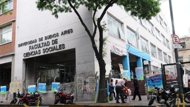 El mundo académico premia a la UBA, la institución educativa más importante del país que pelea puesto a puesto en la región.