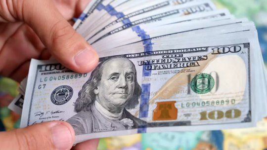 Dólar blue sube a $1.240: Cómo seguirá hasta fin de mes