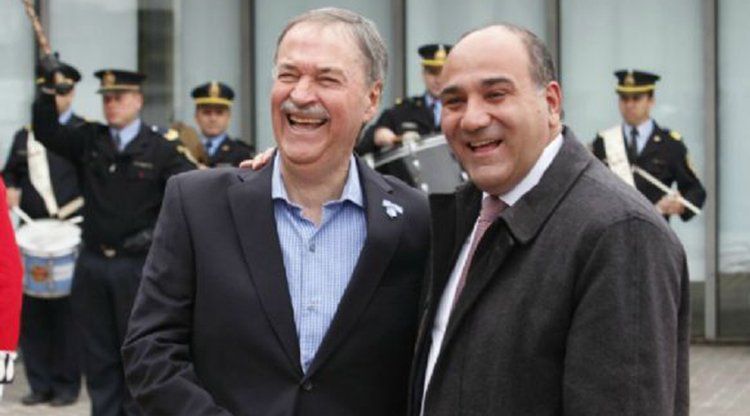 El cordobés Juan Schiaretti y el tucumano Juan Manzur desdoblan.