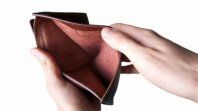 1 millón de estadounidenses ya no puede renovar su vehículo. 1 millón de estadounidenses ya no puede renovar su vehículo.