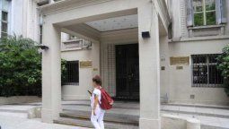 altText(Boletín Oficial: Las ART deberán cubrir a trabajadores esenciales diagnosticados con COVID-19)}