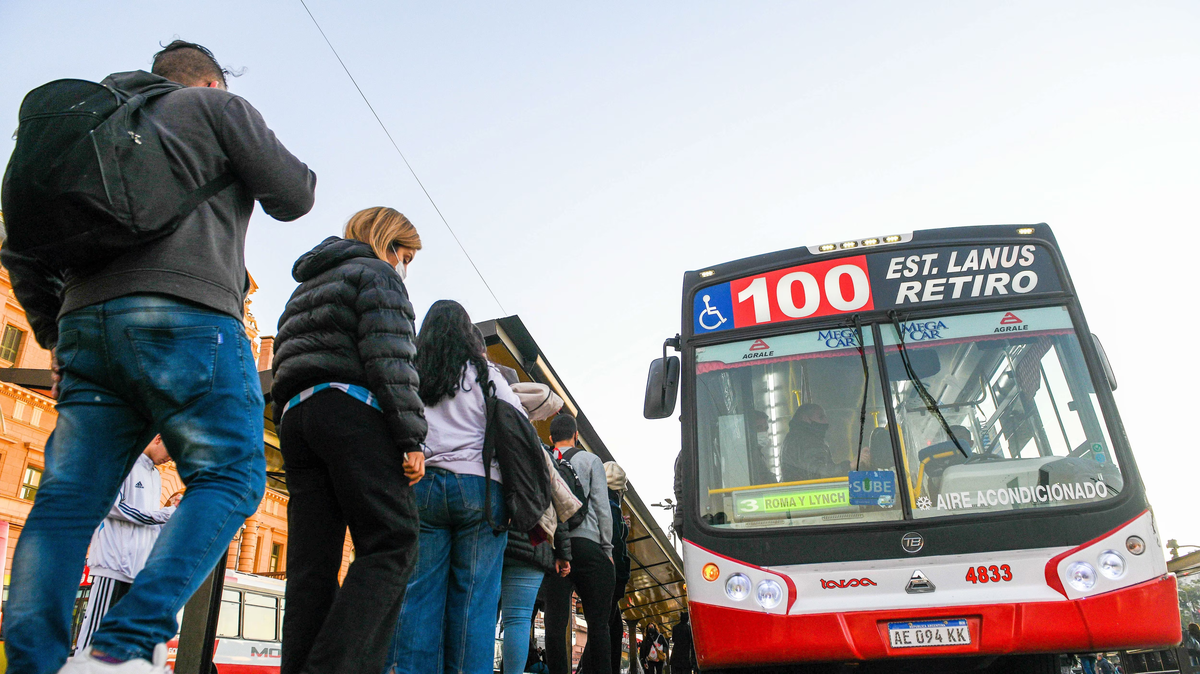 La SUBE se usa en todo el transporte público. La SUBE se usa en todo el transporte público.