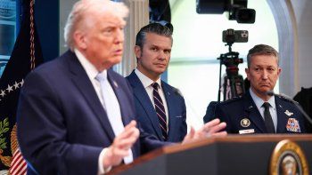 Purga militar en Estados Unidos por el agite de la guerra: Afuera el jefe de Marina