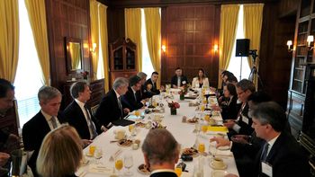 De Barry Bennett a Susan Segal: Relacionistas, intermediarios y falsos influyentes