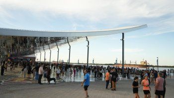 Rosario se sigue renovando para ocultar una realidad que no deja de hacer ruido