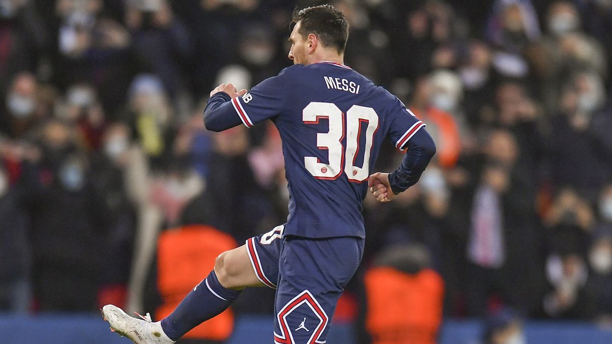Lionel Messi convirtió dos goles en la victoria del París Saint Germain (PSG) sobre el Brujas de Bélgica por 4 a 1 por la UEFA Champions League. Con estos tantos, el argentino rompió otra marca que poseía el brasileño Pelé. (Foto: Noticias Argentinas/UEFA)