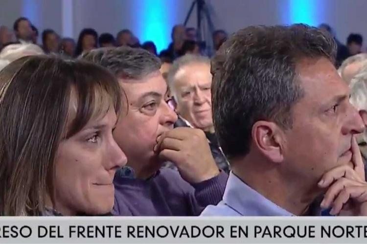 galmarini massa emocionados.jpg