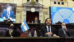 altText(Cafiero ante Diputados: La oposición no está conforme con sus respuestas y él pide menos odio y más diálogo político)}