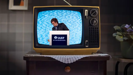 ¿Presidente Milei atrasa? ¿Presidente Milei atrasa?