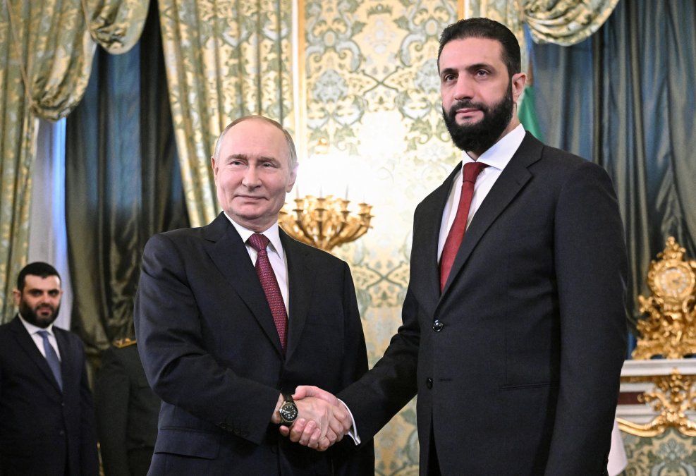 PUTIN, ALIADO DE ASSAD, JUNTO AL PRESIDENTE DE FACTO DE SIRIA