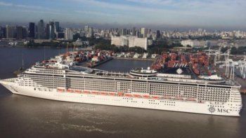 Paro total en todos los puertos: Los cruceros no salen ni entran