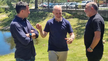 Larreta prefirió no echar leña al fuego y mostrarse en una misma foto con De Loredo y Juez. Larreta prefirió no echar leña al fuego y mostrarse en una misma foto con De Loredo y Juez.