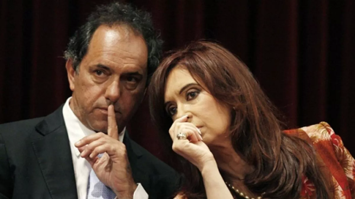 Daniel Scioli y Cristina Fernández de Kirchner. Daniel Scioli y Cristina Fernández de Kirchner.