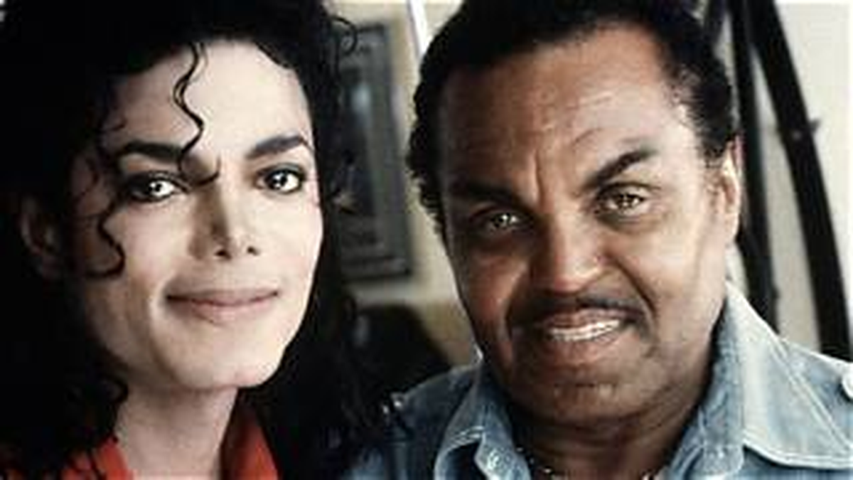 Michael Jackson y su padre  
