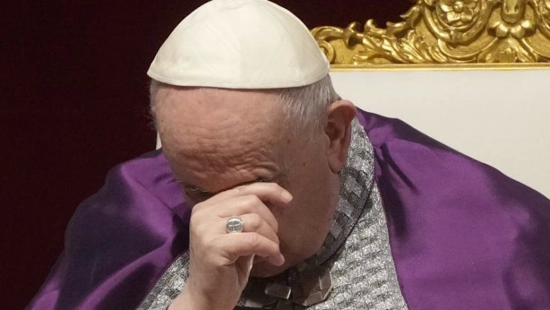 Francisco, vía Fátima, busca mediar pero Biden hace golpismo