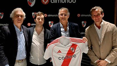 River ganó con los campeones del mundo y estrenó el 'hincha tour'