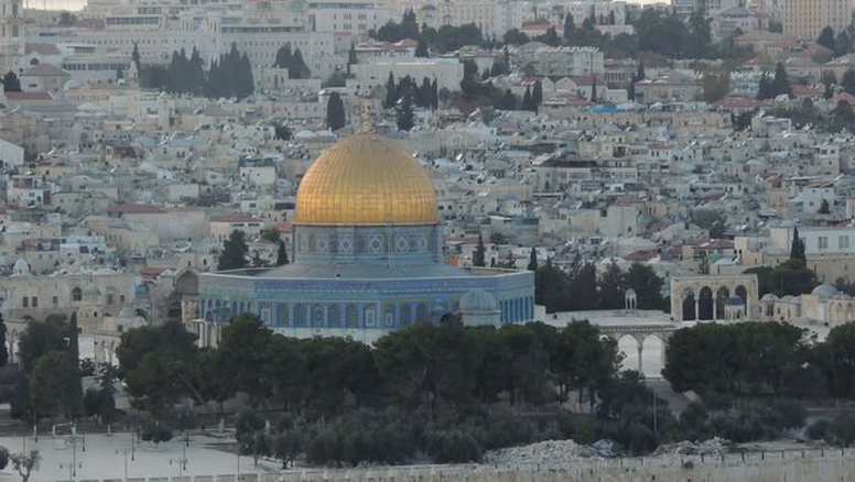 Irán lanzó un masivo ataque con drones y misiles sobre las ciudades de Jerusalem y Tel Aviv