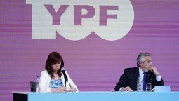 Cristina Kirchner vs. Alberto Fernández, pero se hunden los dos.