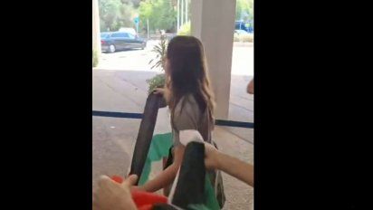 Militantes pro-Palestina escracharon a Milei en Israel